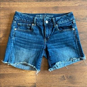 American Eagle stretch size 4